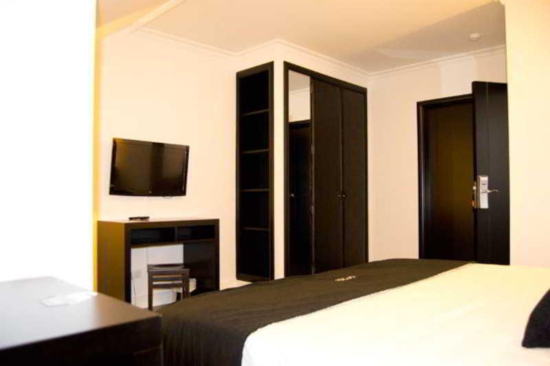 Hotel Room Понтеведра Екстер'єр фото