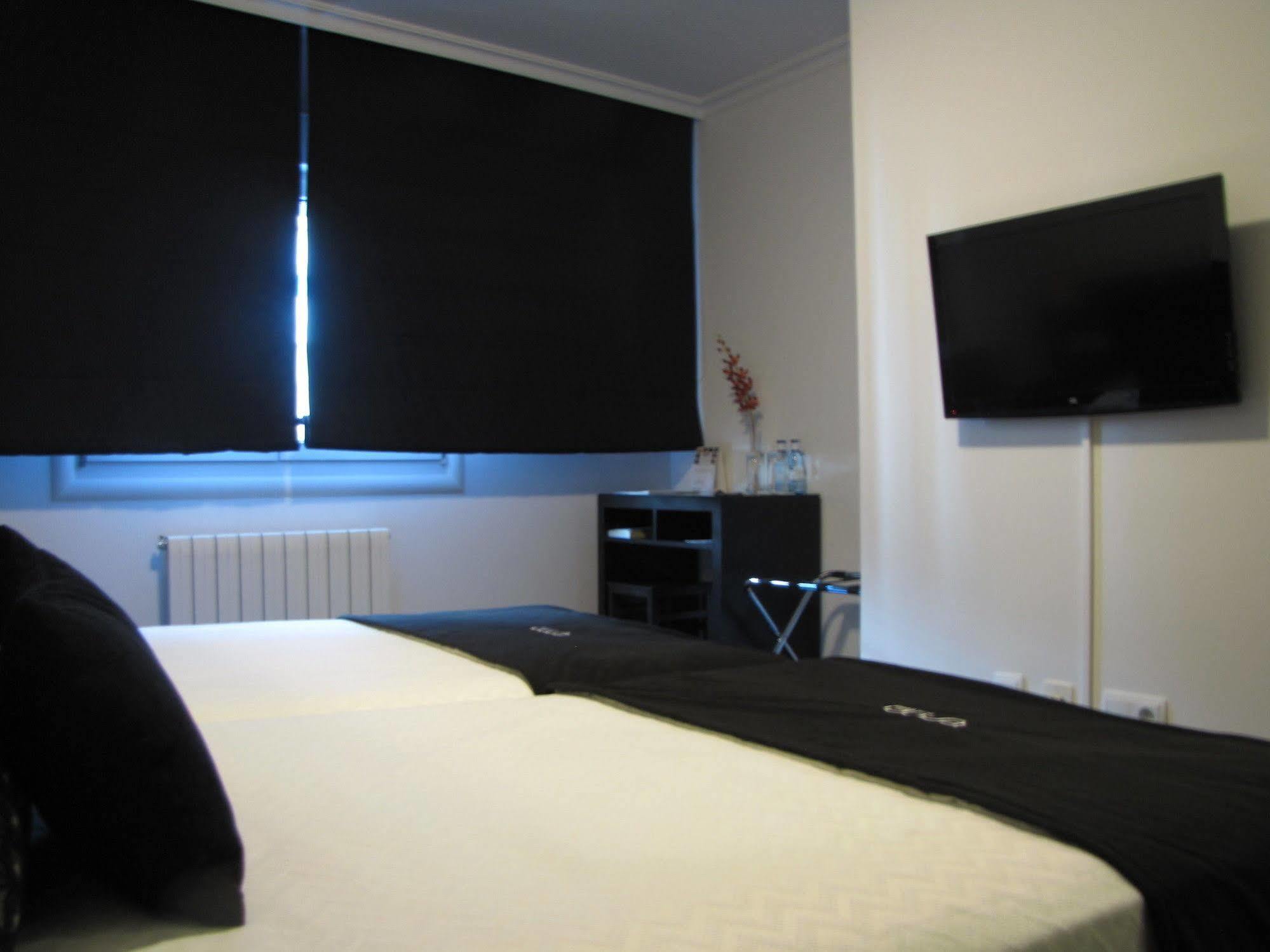 Hotel Room Понтеведра Екстер'єр фото