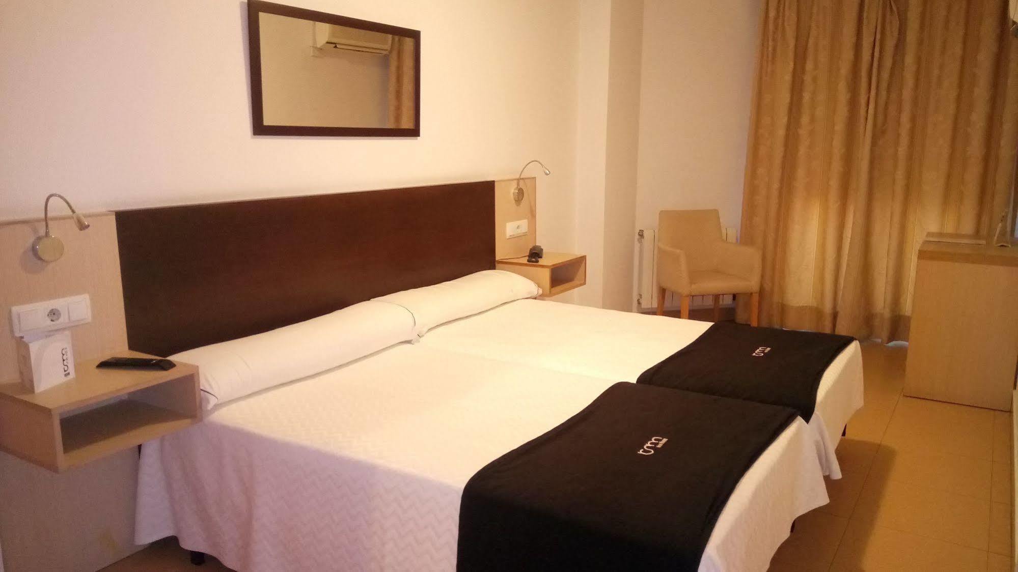 Hotel Room Понтеведра Екстер'єр фото